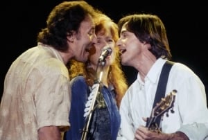 Bruce Springsteen Returns: Joins Bonnie Raitt, Jackson Browne For Christic Benefit