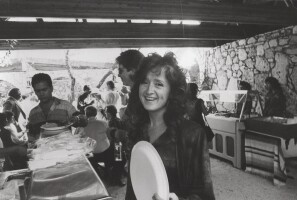 Bonnie Raitt at The R&B Foundation 2-day benefit concert at Austin Opera House & Charles Trois Estate, Austin, TX - Oct.14, 1988