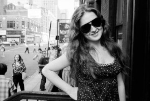 Bonnie Raitt, poses for a portrait in July, 1972 in New York City, New York.