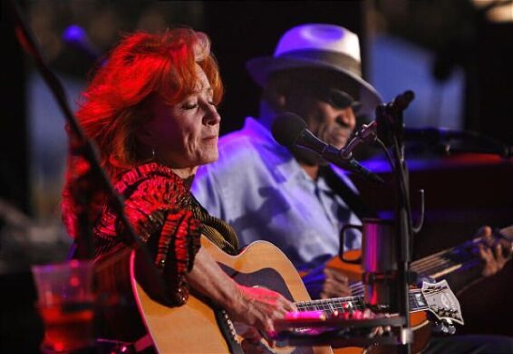 Bonnie Raitt and Taj Mahal play in concert Tuesday night at Red Butte Garden Amphitheatre, Salt Lake City, UT - Sept 1, 2009