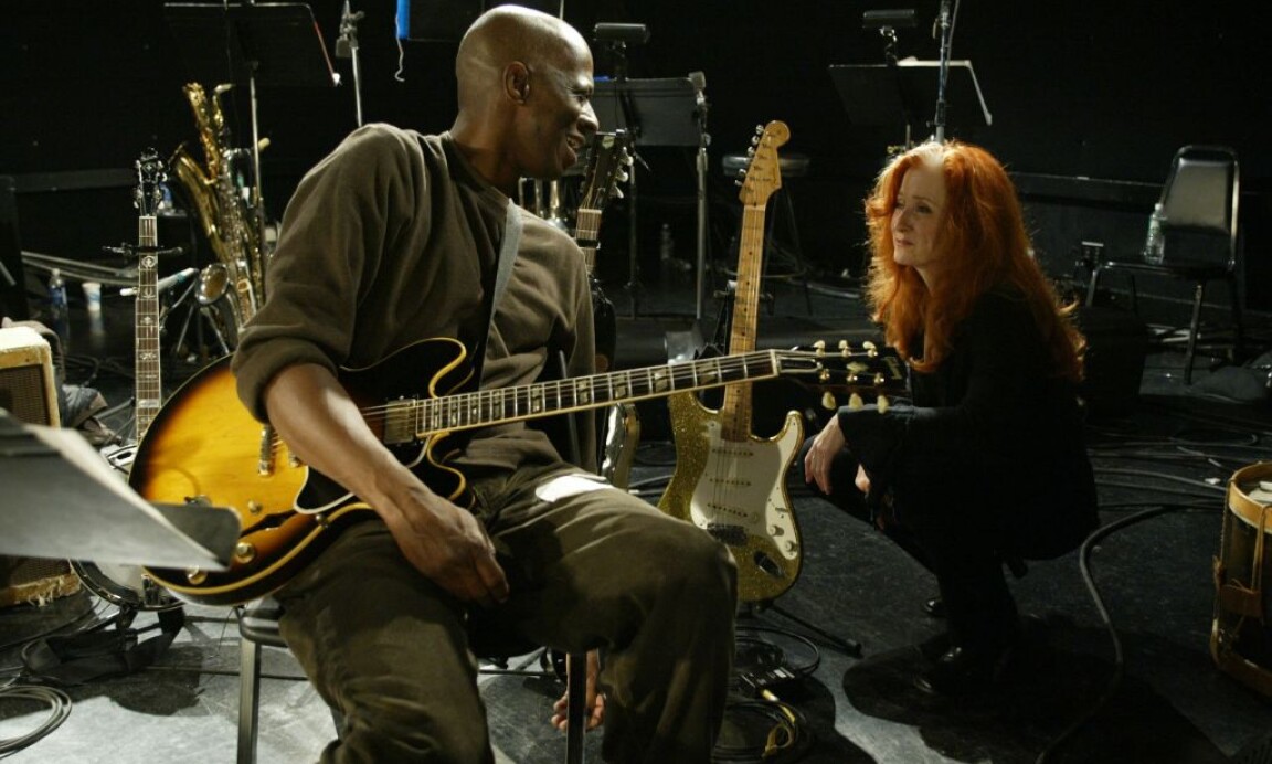 Keb' Mo' and Bonnie Raitt in Sony Pictures Classics' Lightning in a Bottle - 2004