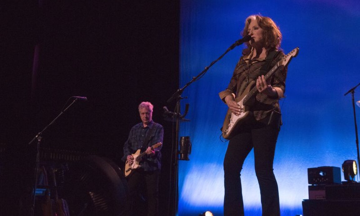 Bonnie Raitt and Duke Levine performing at the Syracuse Landmark Theatre, Wednesday, April 13, 2022