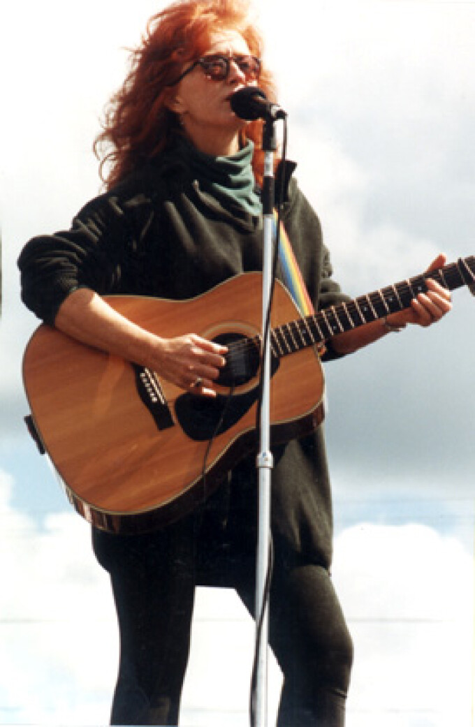 Bonnie Raitt - Headwaters Rally, North California  9/15/1996