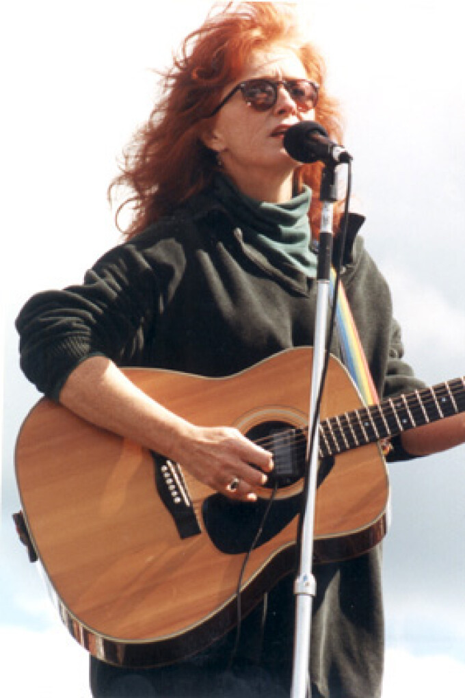 Bonnie Raitt - Headwaters Rally, North California  9/15/1996