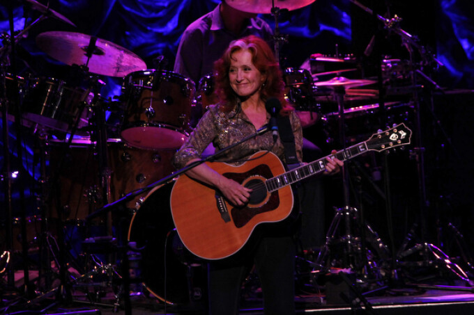 Bonnie Raitt performs at the Majestic Theatre, Tuesday, May 12, 2009.